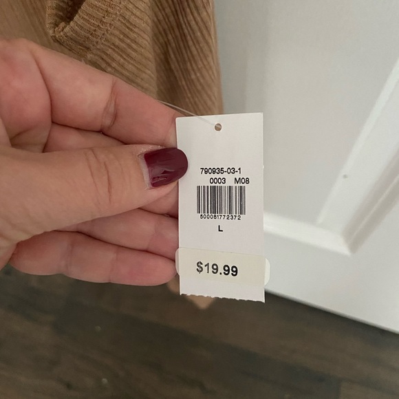 Old navy tank top - Picture 2 of 2